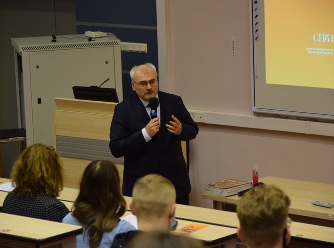Будущее рядом: СПбГУТ провел День открытых дверей