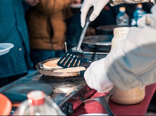 Блины, танцы, конкурсы: в СПбГУТ встретили долгожданную весну