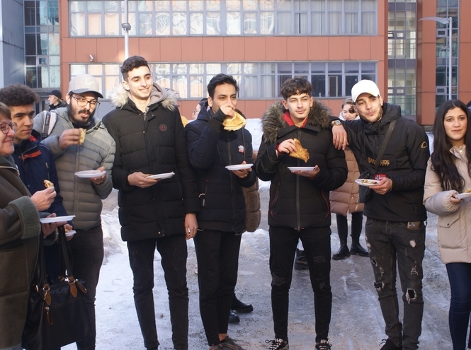 Блины, танцы, конкурсы: в СПбГУТ встретили долгожданную весну