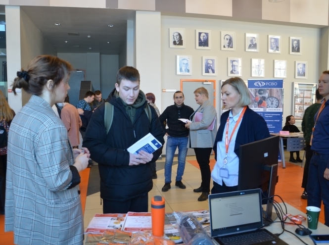 Ярмарка вакансий прошла в СПбГУТ
