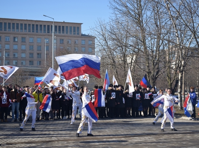Студенты СПбГУТ приняли участие в патриотической акции