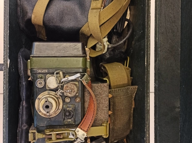 КПЦ «Музей СПбГУТ» принял в дар военную ранцевую радиостанцию «Парус»