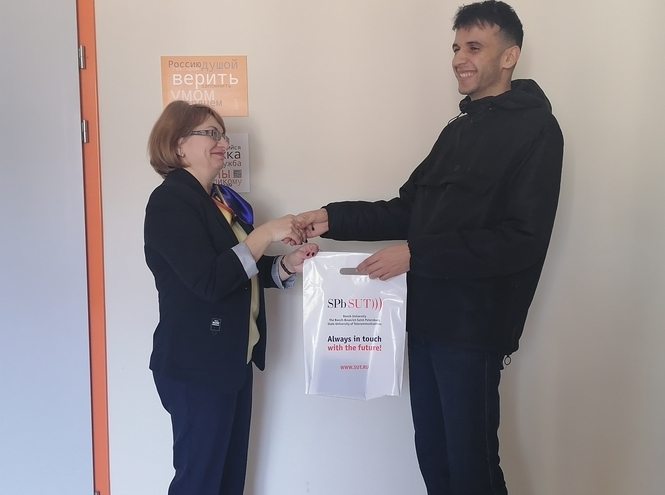 «Я, ты, он, она, вместе – целая  страна!»: творческий проект иностранных студентов