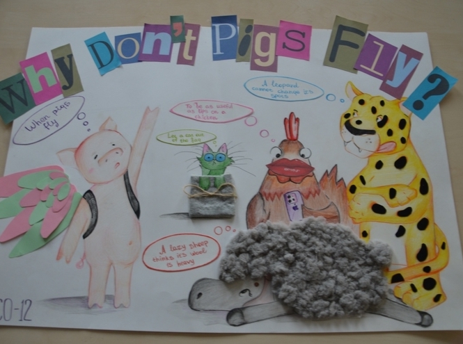 В СПбГУТ открылась выставка студенческих работ «Устойчивые выражения изучаемого языка»