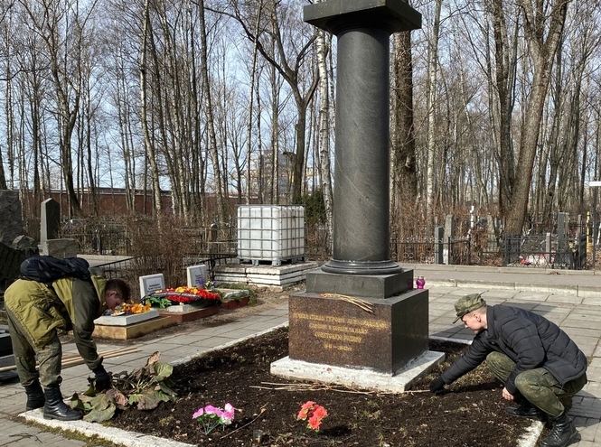 СПбГУТ принимает участие в городском месячнике по благоустройству территорий
