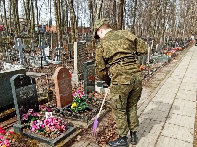 СПбГУТ принимает участие в городском месячнике по благоустройству территорий