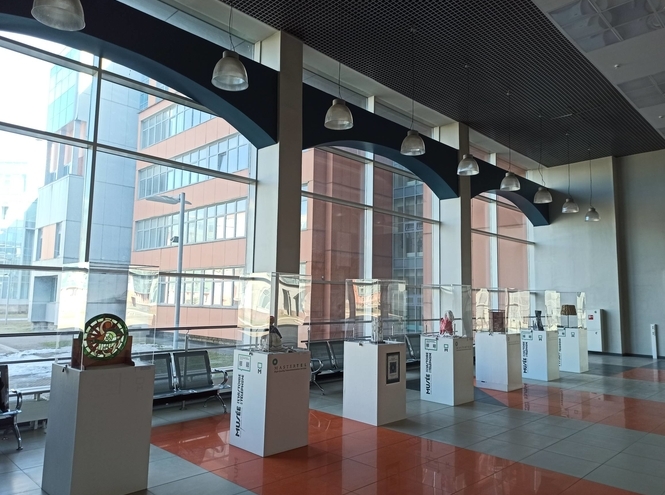 Рукотворное чудо: в университете засияла «Творческая мозаика»