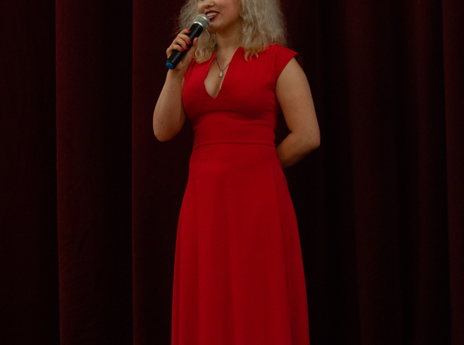 Вальс, платья, восторг: в СПбГУТ прошел Студенческий бал