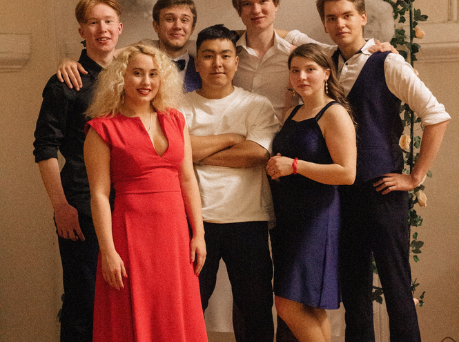 Вальс, платья, восторг: в СПбГУТ прошел Студенческий бал