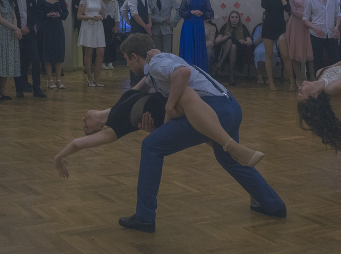 Вальс, платья, восторг: в СПбГУТ прошел Студенческий бал