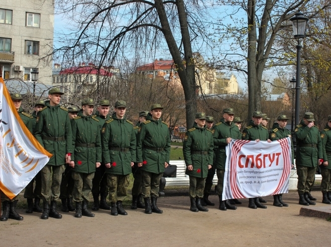 Cтуденты СПбГУТ приняли участие в митинге, посвященном Дню радио и памяти А. С. Попова