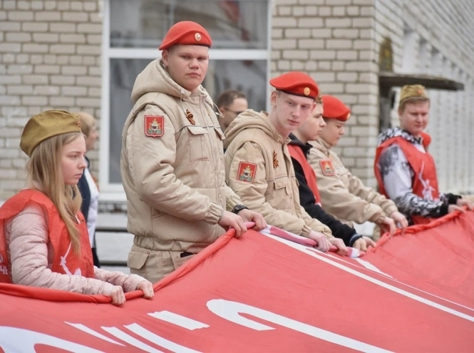 Смоленский колледж телекоммуникаций принял участие в праздничных мероприятиях ко Дню Победы