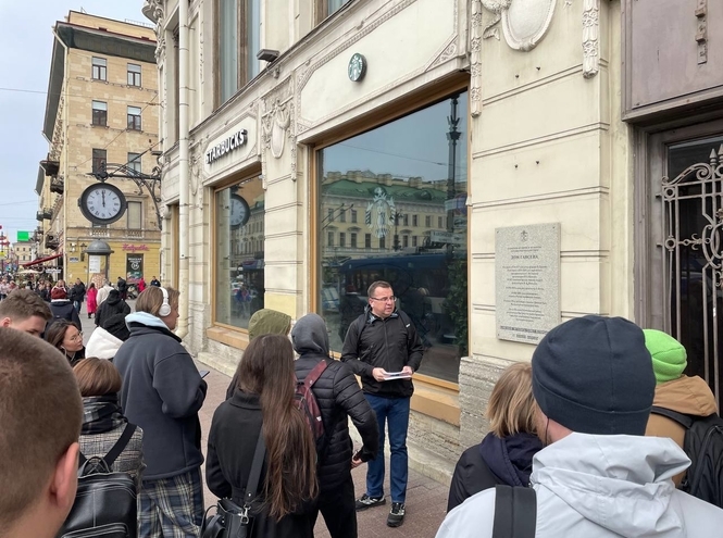 Компания Tele2 провела студентам СПбГУТ экскурсию по истории телеком-отрасли России