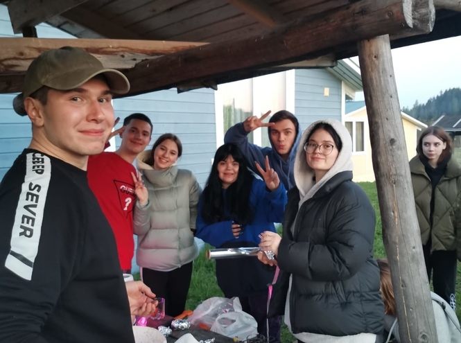 Студенты и преподаватели факультета ЦЭУБИ отправились в путешествие в Карелию