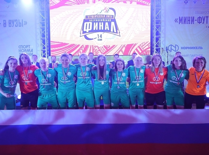 Женская сборная по мини-футболу СПбГУТ – серебряный призер всероссийских соревнований