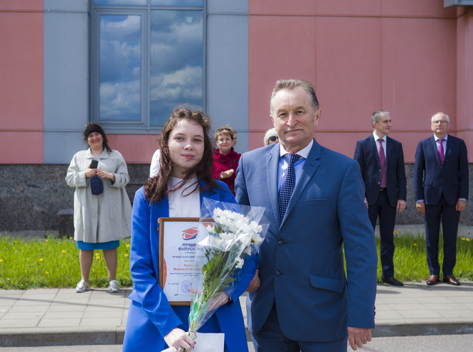 В СПбГУТ назвали имена лучших выпускников 2022 года