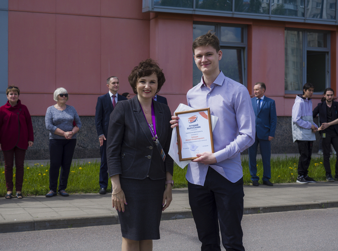 В СПбГУТ назвали имена лучших выпускников 2022 года