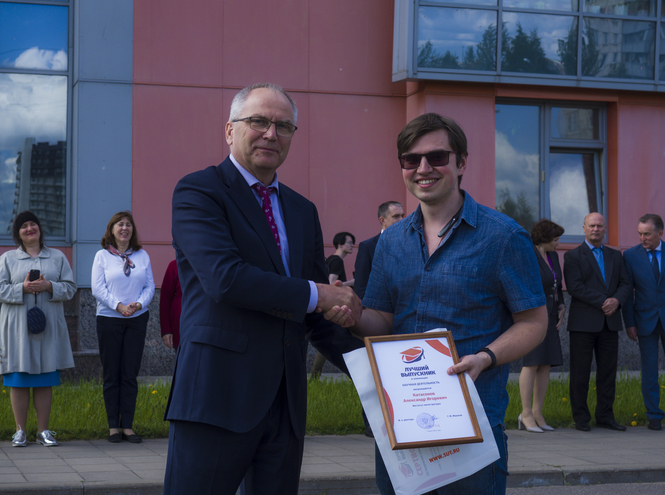 В СПбГУТ назвали имена лучших выпускников 2022 года