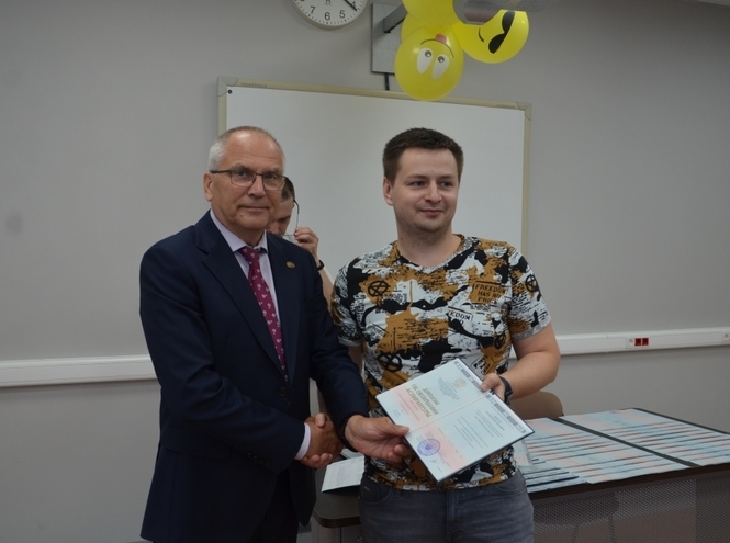 В СПбГУТ вручили дипломы выпускникам аспирантуры