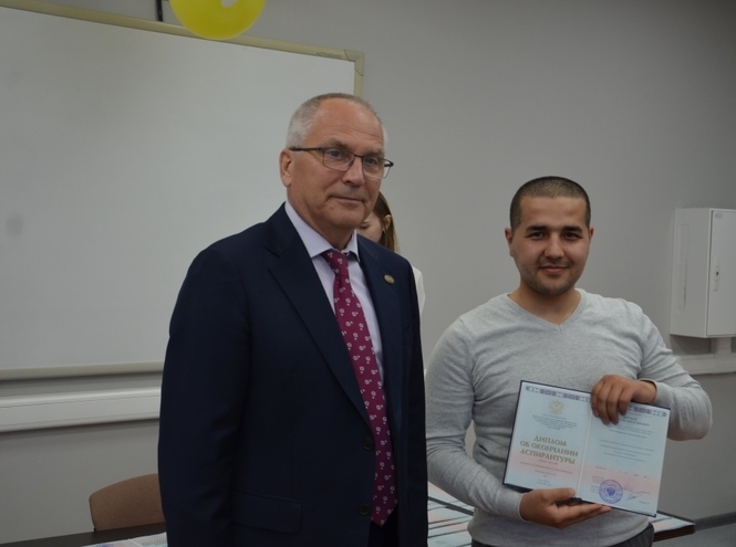 В СПбГУТ вручили дипломы выпускникам аспирантуры