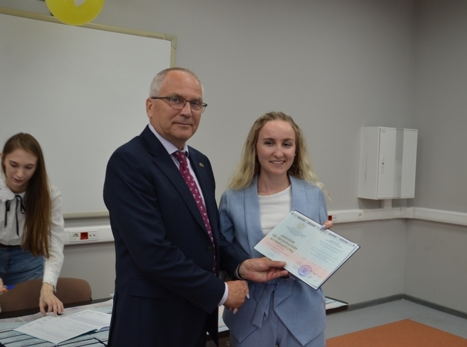 В СПбГУТ вручили дипломы выпускникам аспирантуры