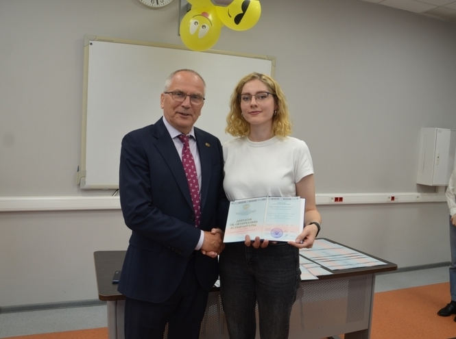 В СПбГУТ вручили дипломы выпускникам аспирантуры