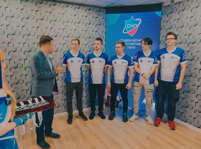 В СПбГУТ назвали лучших студентов-киберспортсменов России