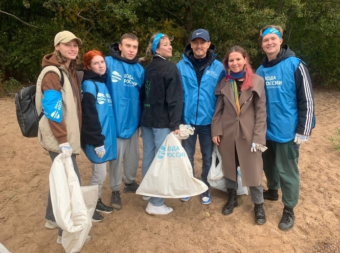 «ЭкоБонч» принял участие в акции по очистке побережья Финского залива