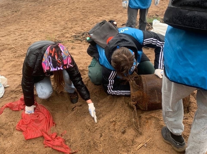 «ЭкоБонч» принял участие в акции по очистке побережья Финского залива