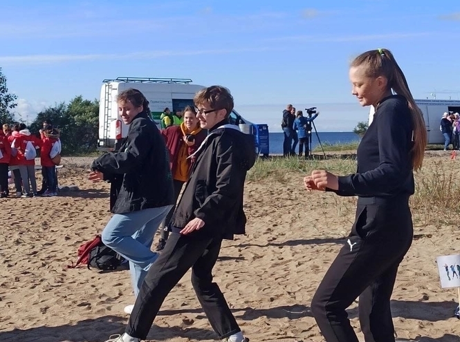 «Чистый берег» вместе с клубом «ЭкоБонч»