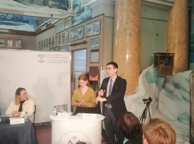 СПбГУТ на круглом столе в Музее Арктики и Антарктики