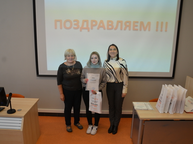 В СПбГУТ наградили победителей конкурса «ТОП-10» среди иностранных студентов