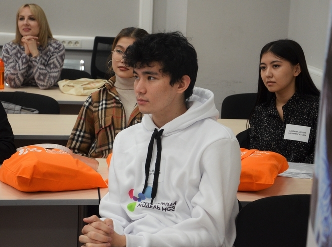 В СПбГУТ стартовала Молодежная модель МСЭ