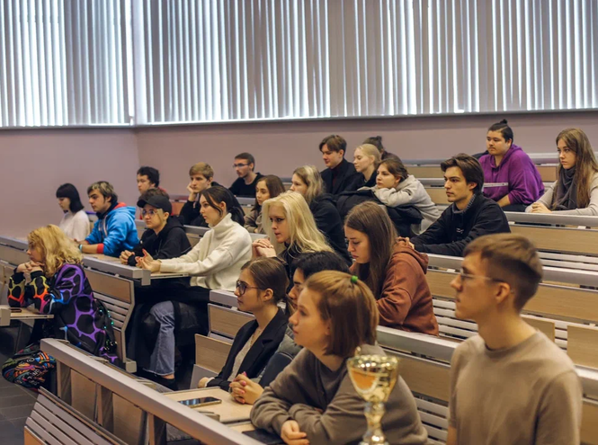 На факультете ИСиТ выбрана лучшая учебная группа 2021/2022 учебного года