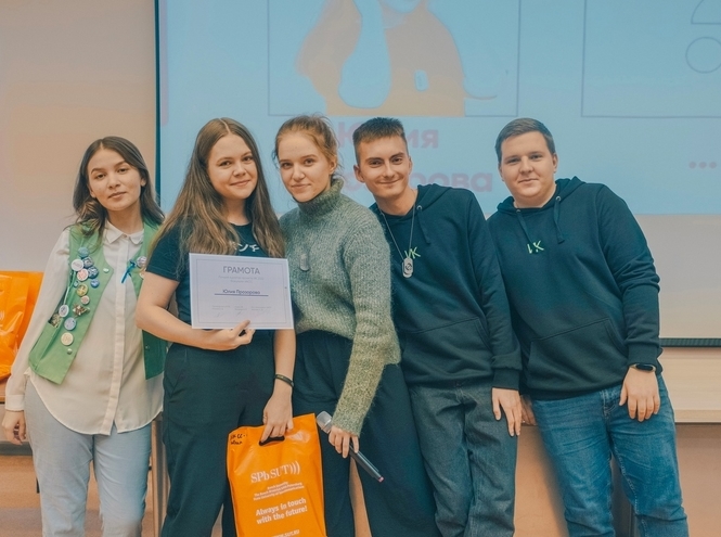 В университете назвали имена лучших кураторов-студентов