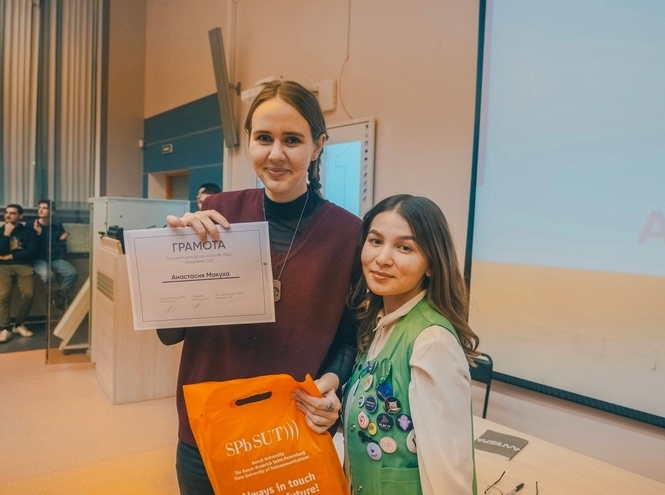 В университете назвали имена лучших кураторов-студентов