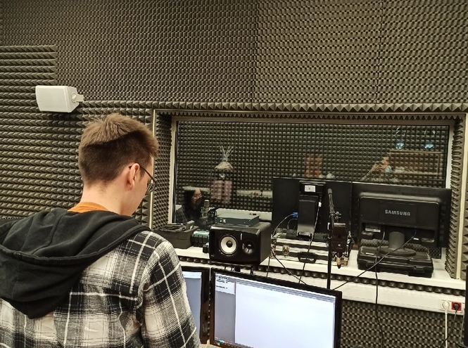 Радиопрограмма СПбГУТ «Давайте знакомиться» признана победителем «Премии МИРа 2022»!