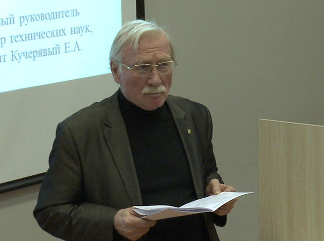 Поздравляем с защитой диссертации!