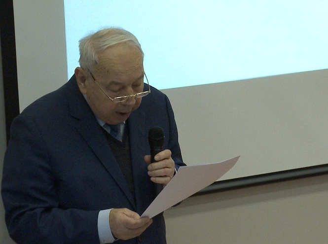 Поздравляем с защитой диссертации!