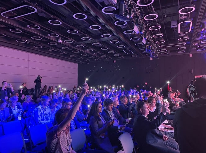 Студенты университета на форуме технологического предпринимательства