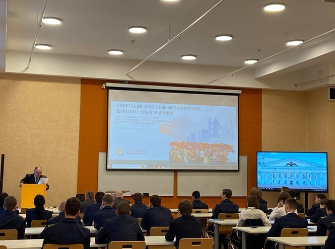 Кафедра истории и регионоведения представила доклады на научном семинаре