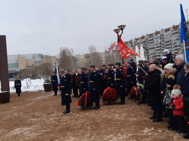 Студенты ВУЦ приняли участие в торжественно-траурной церемонии в парке Боевого Братства