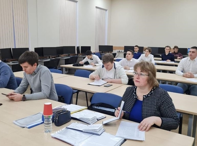 В петербургском колледже телекоммуникаций прошли защиты дипломных работ