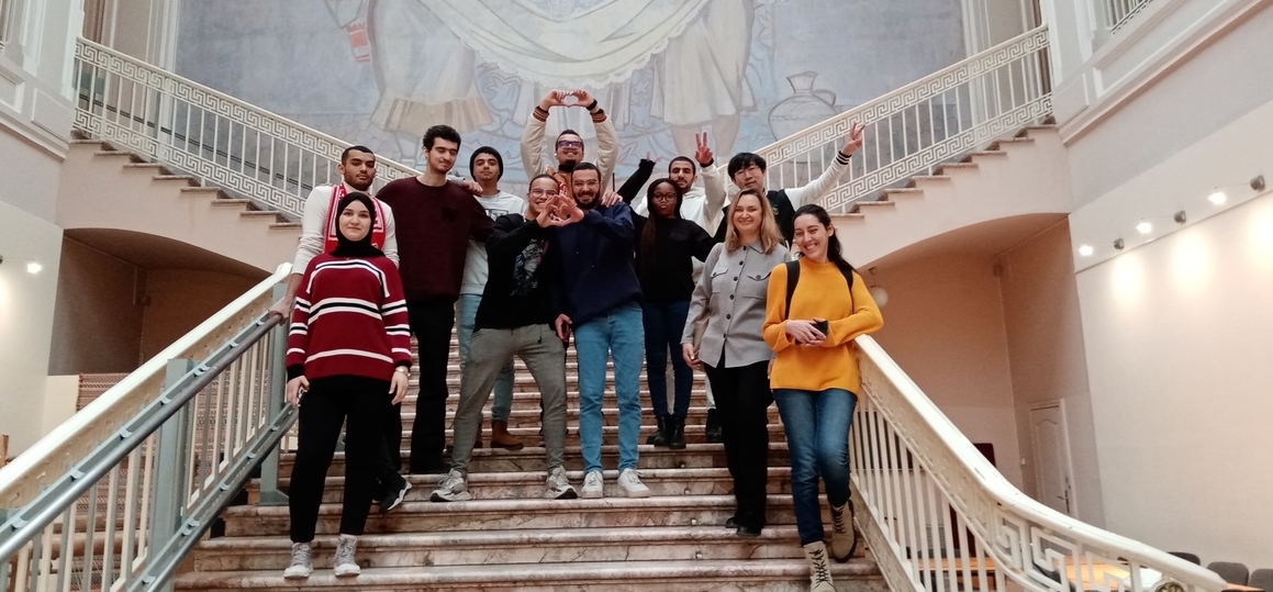 Иностранные студенты СПбГУТ посетили Российский этнографический музей