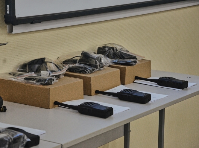 Депутат Госдумы передал военному учебному центру при СПбГУТ средства радиосвязи