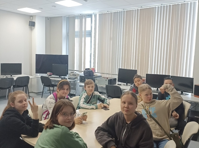 В СПбГУТ рассказали школьникам о создании медиа-проектов