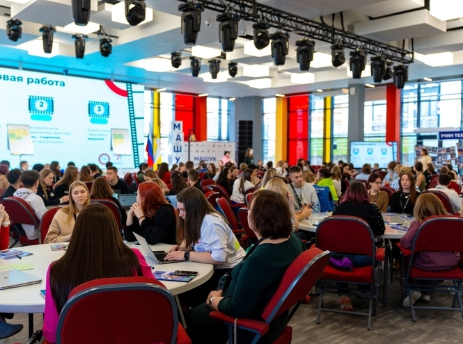 Студенты СПбГУТ прошли образовательный интенсив от Росмолодежи