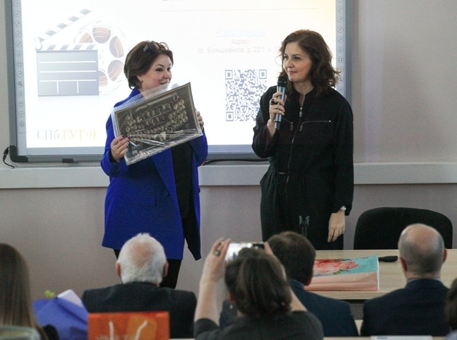 Культурно-просветительский центр «Музей СПбГУТ» поздравили с юбилеем