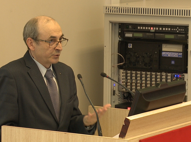 Поздравляем с защитой диссертации!