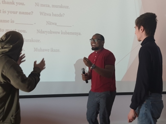 На Неделе иностранных языков студенты СПбГУТ заговорили на кирунди